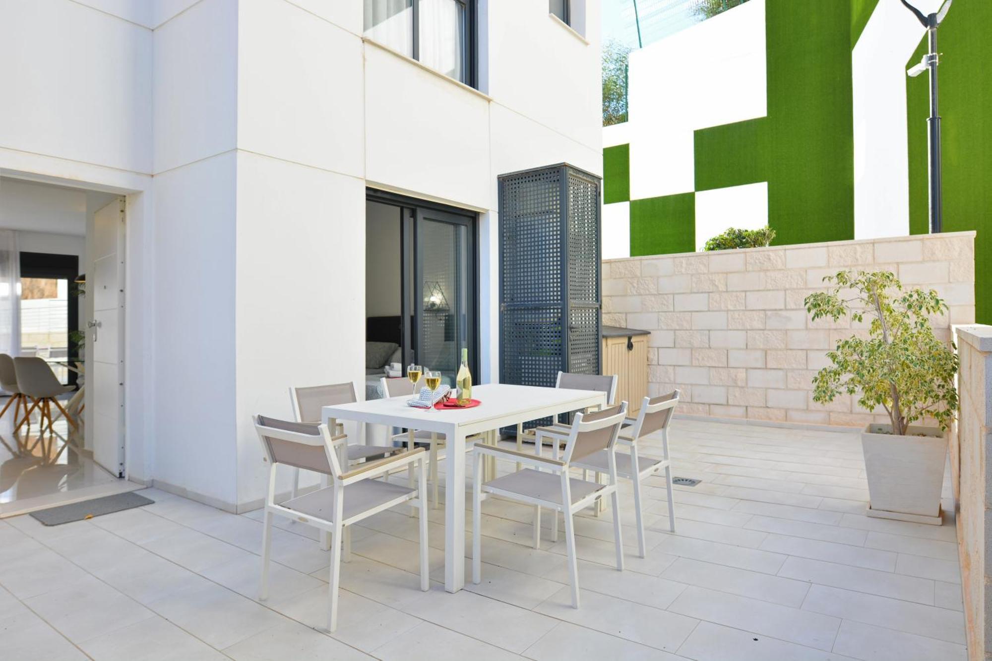 Beachfront Luxury Apartments By Nras Arenales del Sol Pokoj fotografie