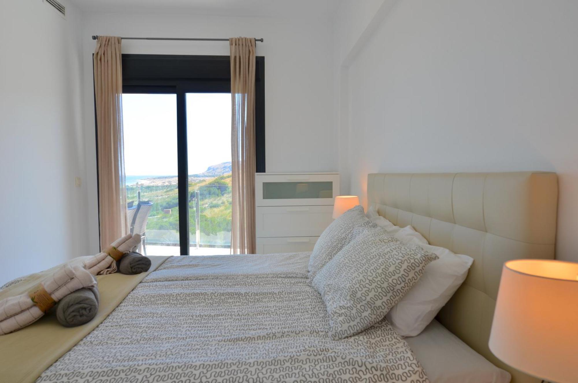 Beachfront Luxury Apartments By Nras Arenales del Sol Pokoj fotografie