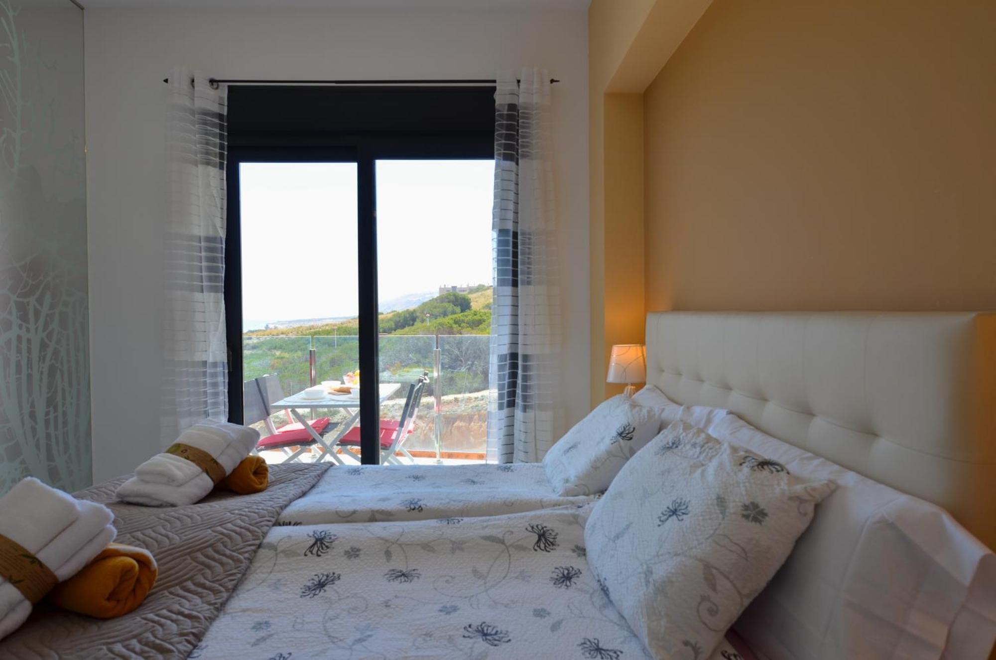 Beachfront Luxury Apartments By Nras Arenales del Sol Pokoj fotografie